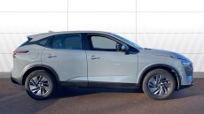 Nissan Qashqai 1.3 DiG-T MH Acenta Premium 5dr Petrol Hatchback